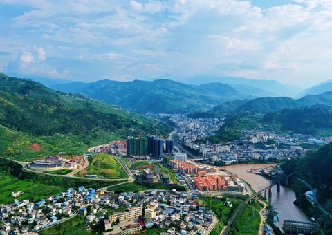 周全推进漂亮四川建设“蹊径图”宣布